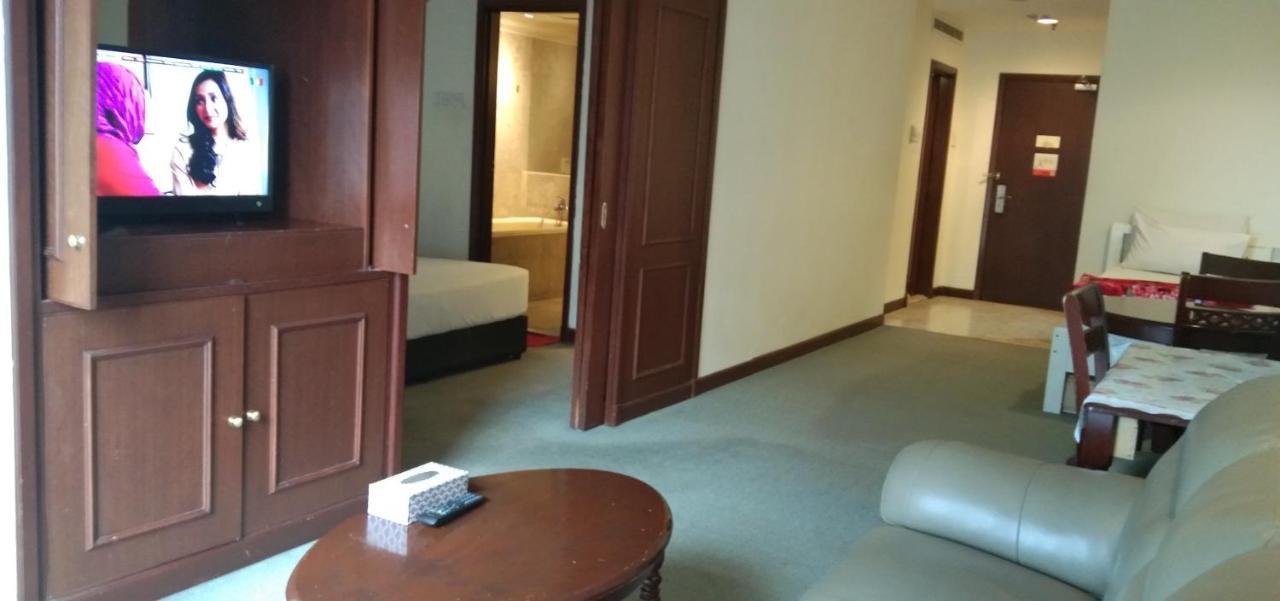 Victory Apartment Berjaya Times Square Kl 쿠알라룸푸르 외부 사진