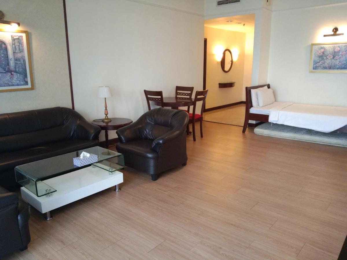 Victory Apartment Berjaya Times Square Kl 쿠알라룸푸르 외부 사진