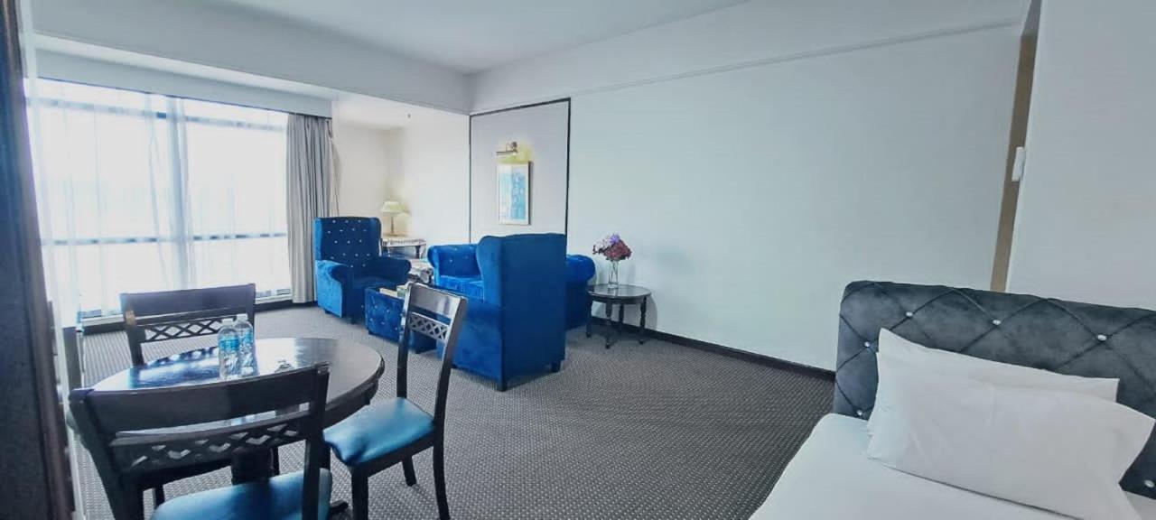 Victory Apartment Berjaya Times Square Kl 쿠알라룸푸르 외부 사진